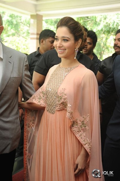 Tamannaah-Launches-Witengold-Online-Jewellery